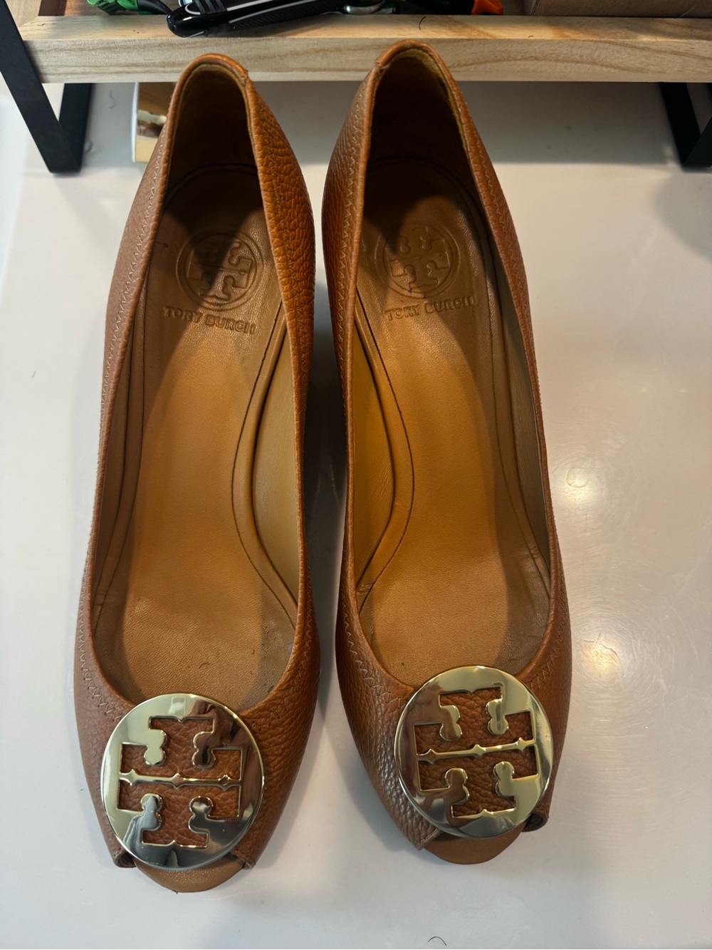 Tory Burch Tan Pebbled Leather Logo Ballet Flats with Gold Emblem